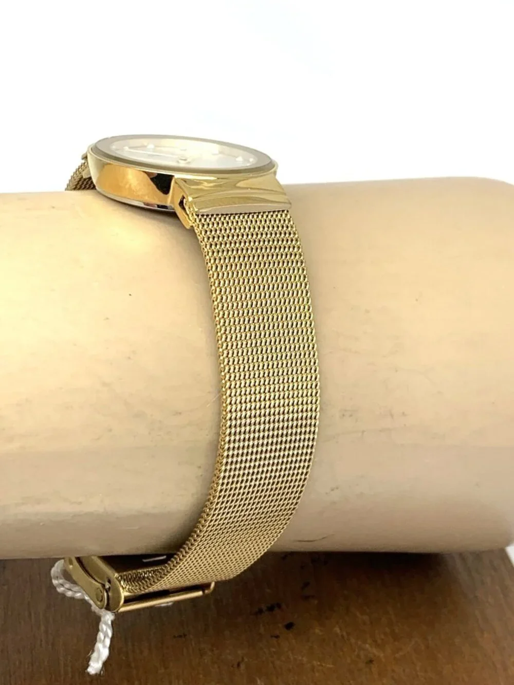 Bering Women's Watch 10126-334 Quartz Silver Dial Gold Tone Stainless Steel 25mm